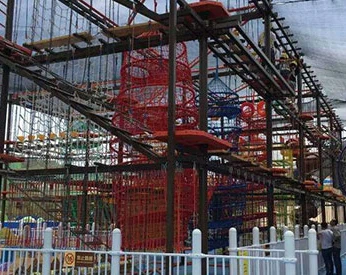 Vybavení dětských lanových kurzů